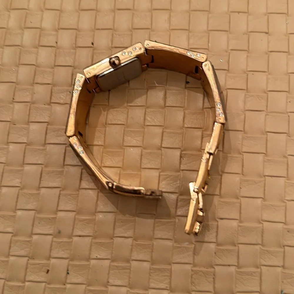 Jennifer Lopez unique watch
